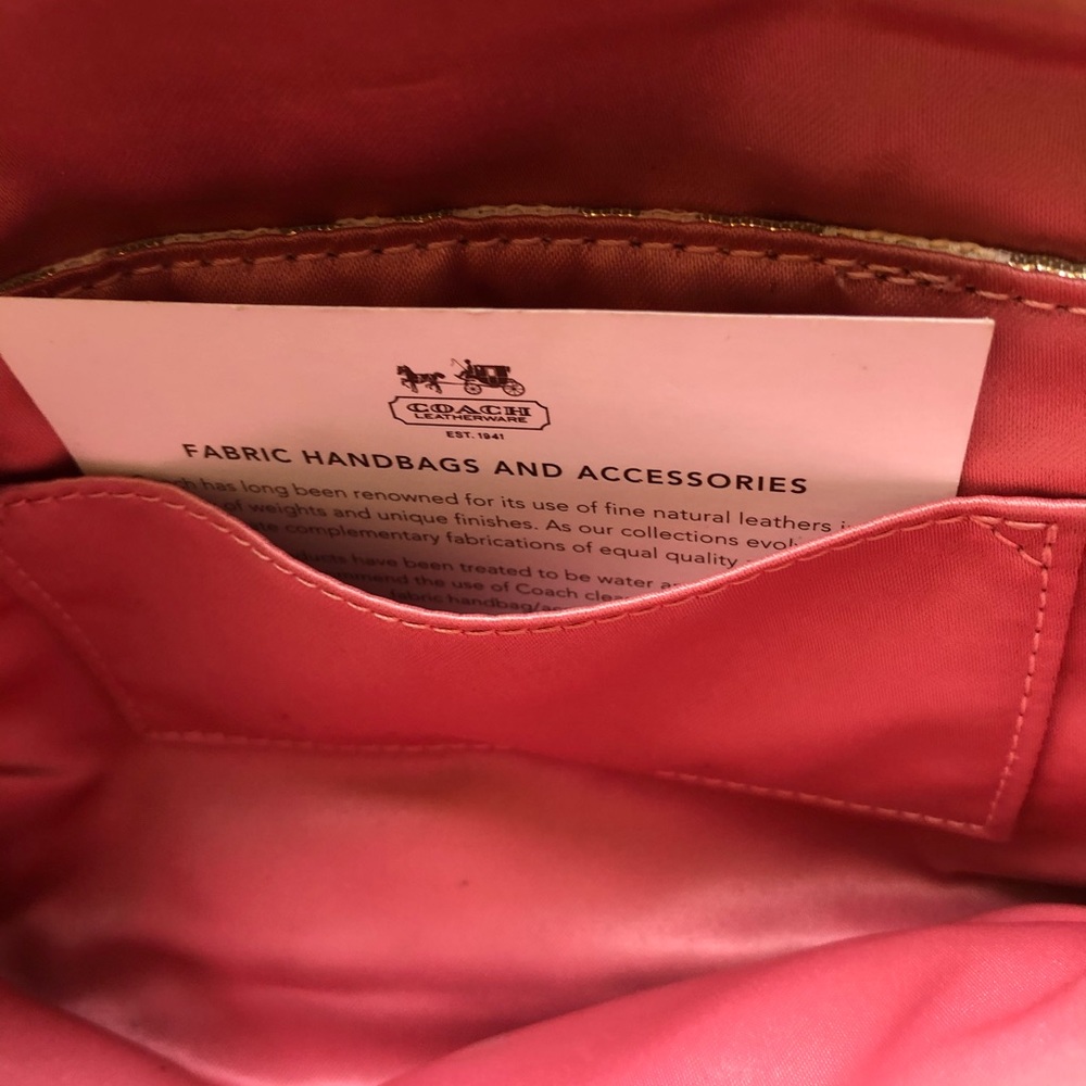 Coach Wristlet ✨ - Picture 5 of 5